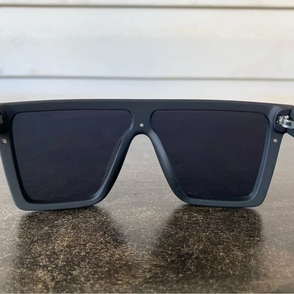 MEDUSA SQUARE VENCI SUNGLASS - Picture 6 of 9